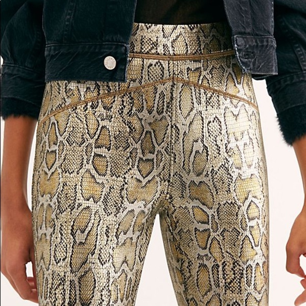 NWT Free People Gold Legging Pants - Picture 2 of 5